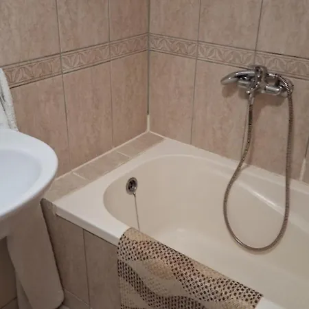 Levu Lak Kapuvár